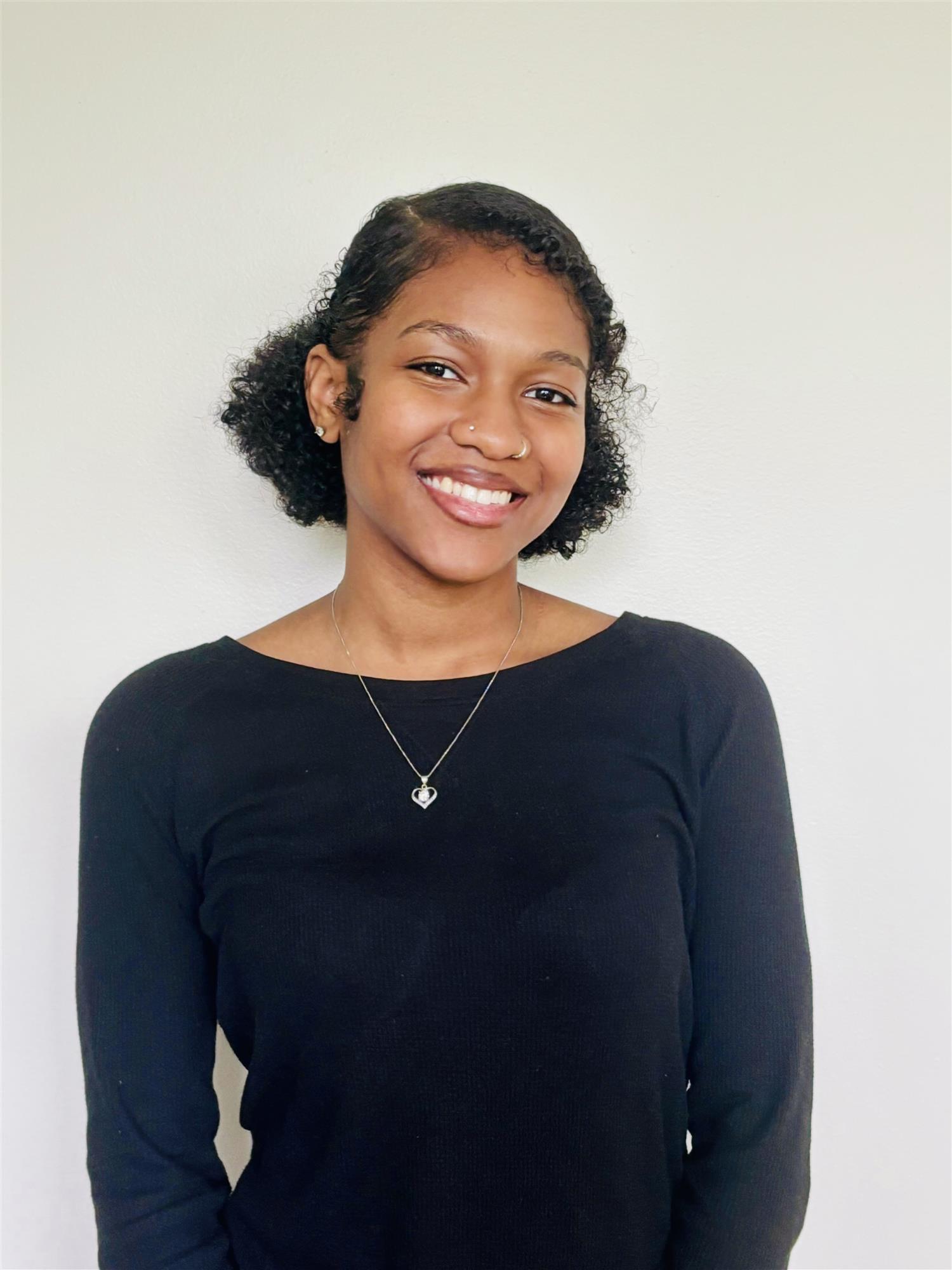 Alexis: Licensed Massage Therapist in Mequon