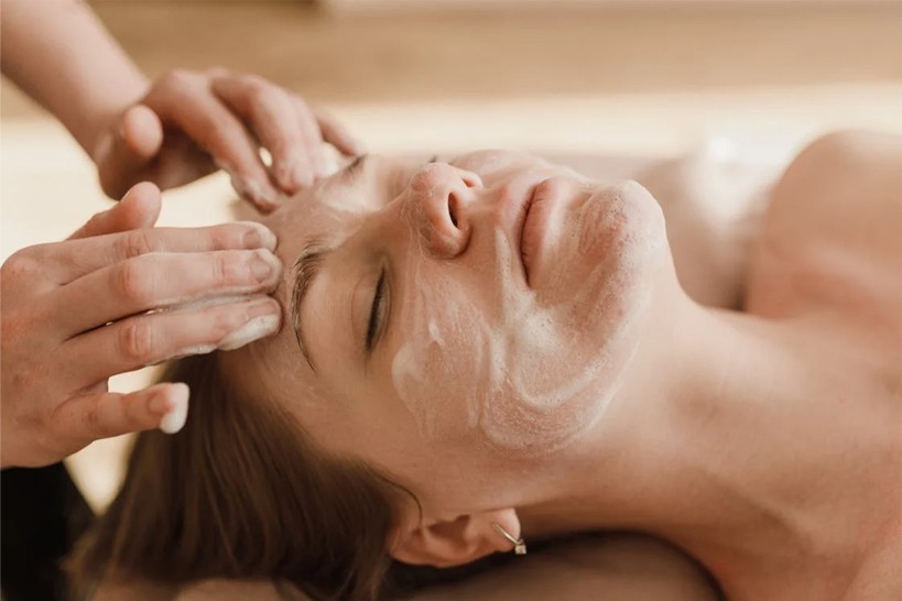 Facial and skincare aesthetics in Brookfield, WI
